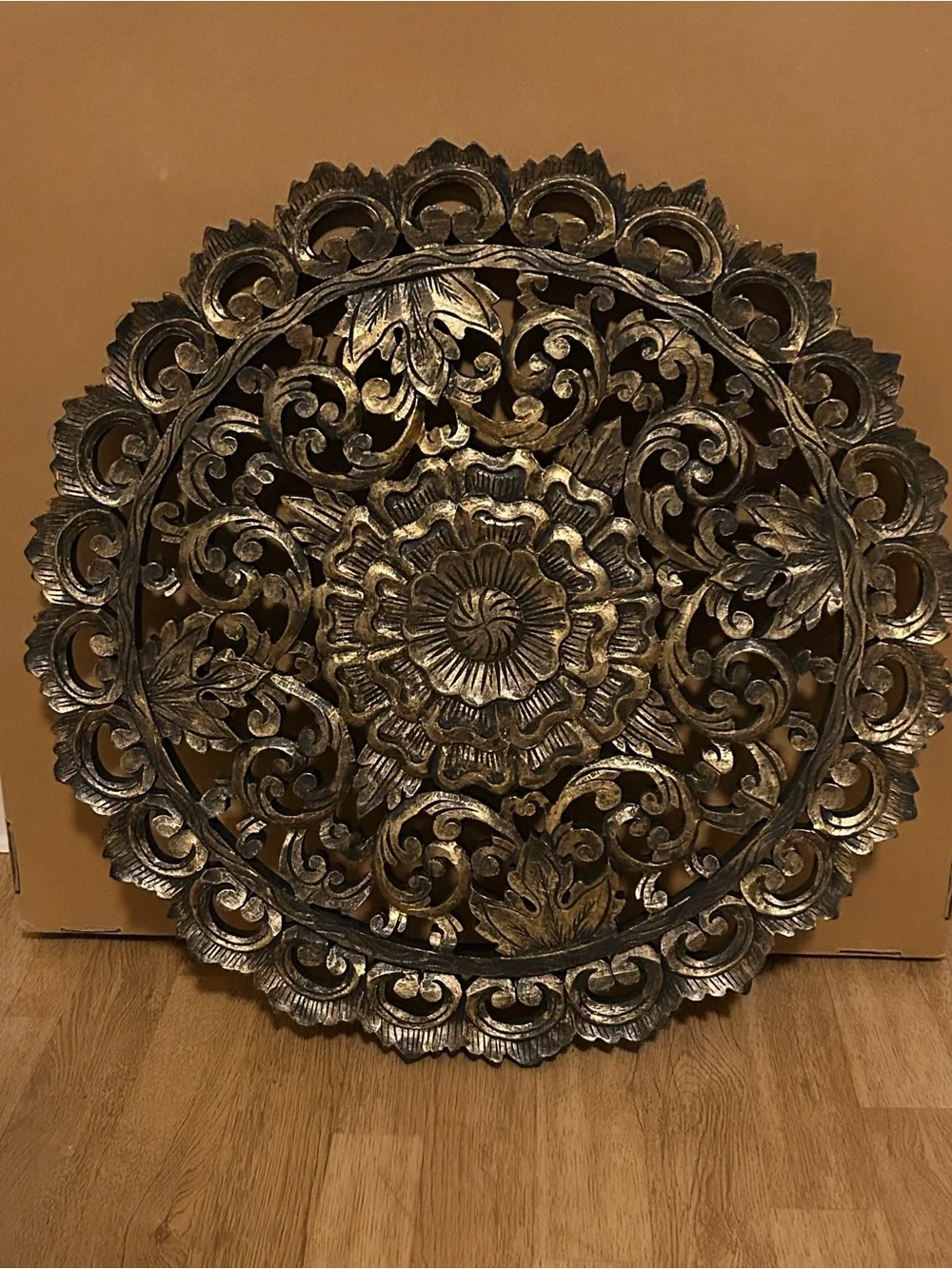 Decorative Painted Gold Floral Carved Wood Wall Plaque 19 1/2” Diameter